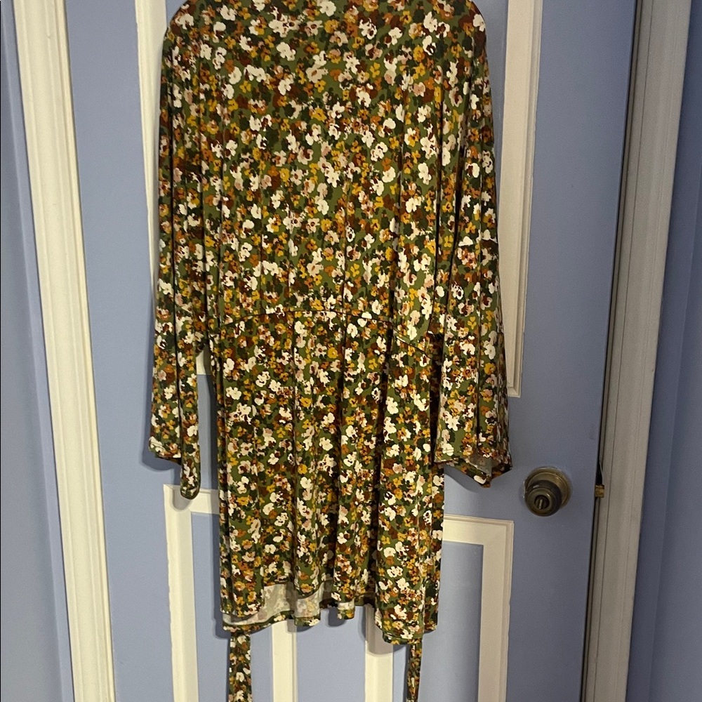 Cato Multicolor Floral Blouses - Picture 5 of 5